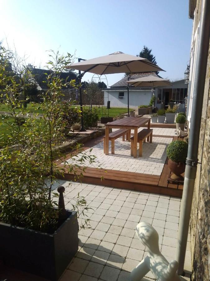La Ménardière Serenitatis chambre d'hôtes petit déjeuner compris Corseul Extérieur photo