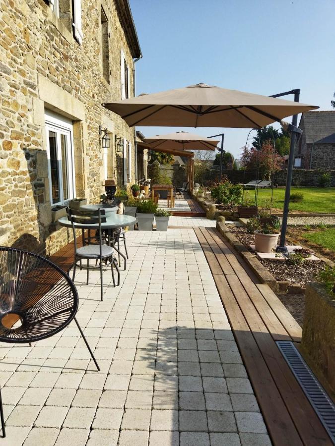 La Ménardière Serenitatis chambre d'hôtes petit déjeuner compris Corseul Extérieur photo