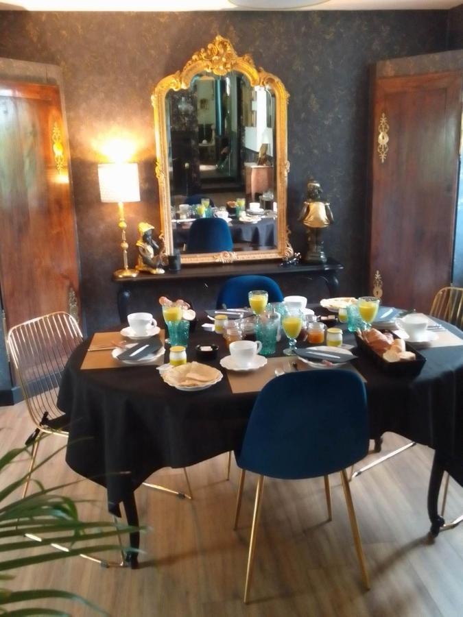 La Ménardière Serenitatis chambre d'hôtes petit déjeuner compris Corseul Extérieur photo