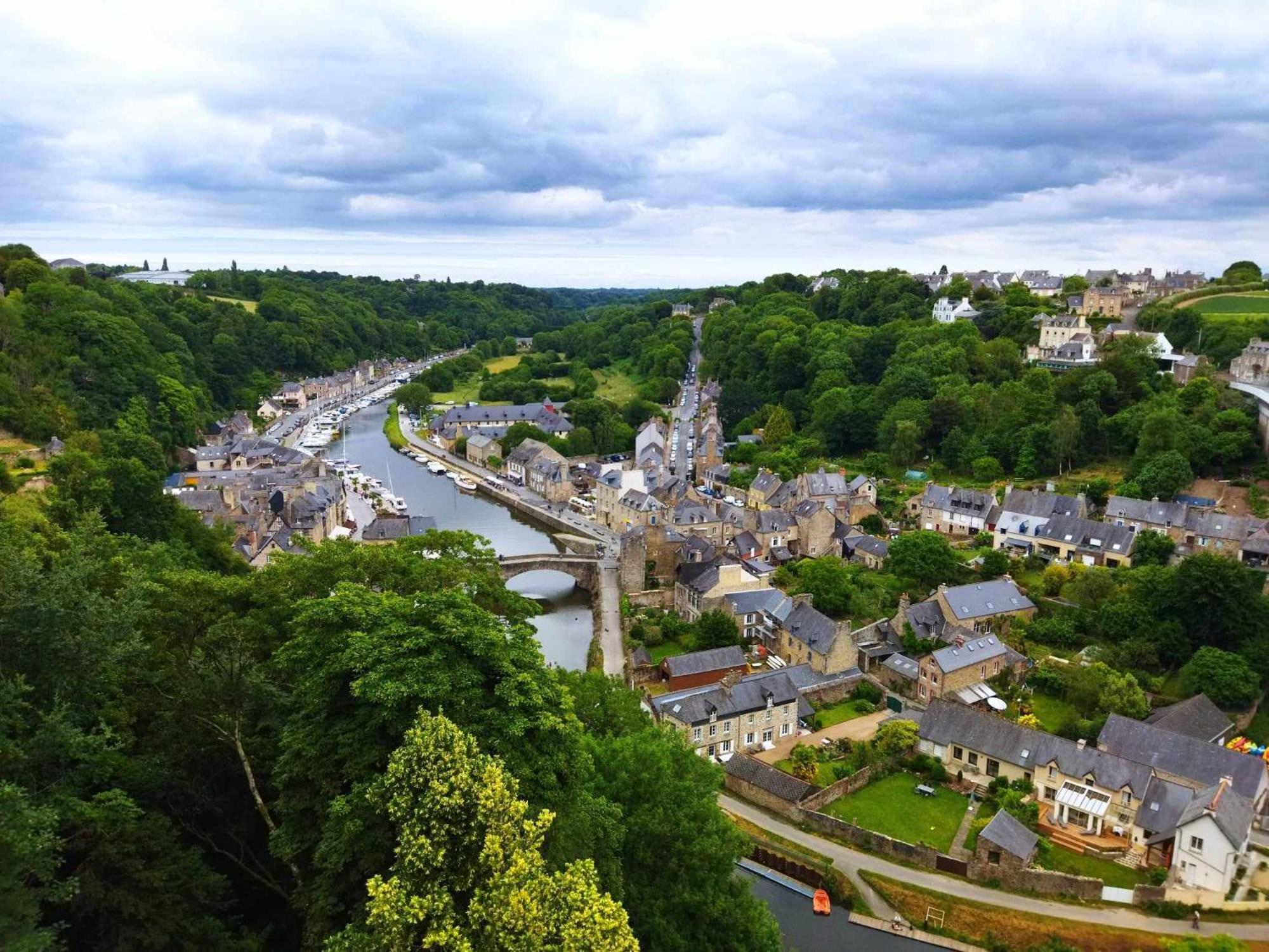 La Ménardière Serenitatis chambre d'hôtes petit déjeuner compris Corseul Extérieur photo